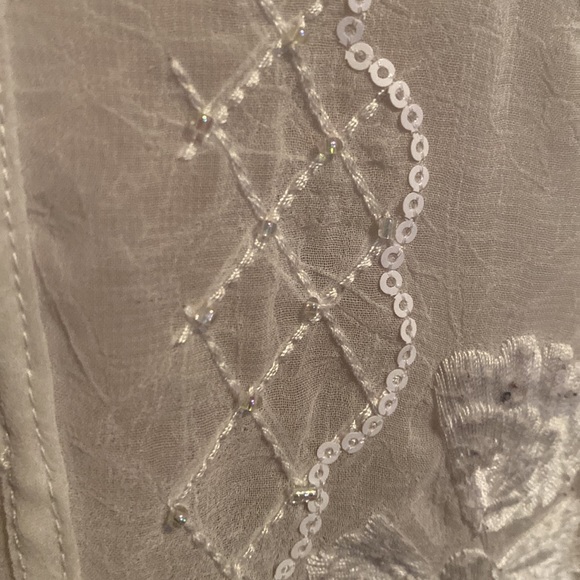 109Vintage lace, Embroidered top - Picture 8 of 9